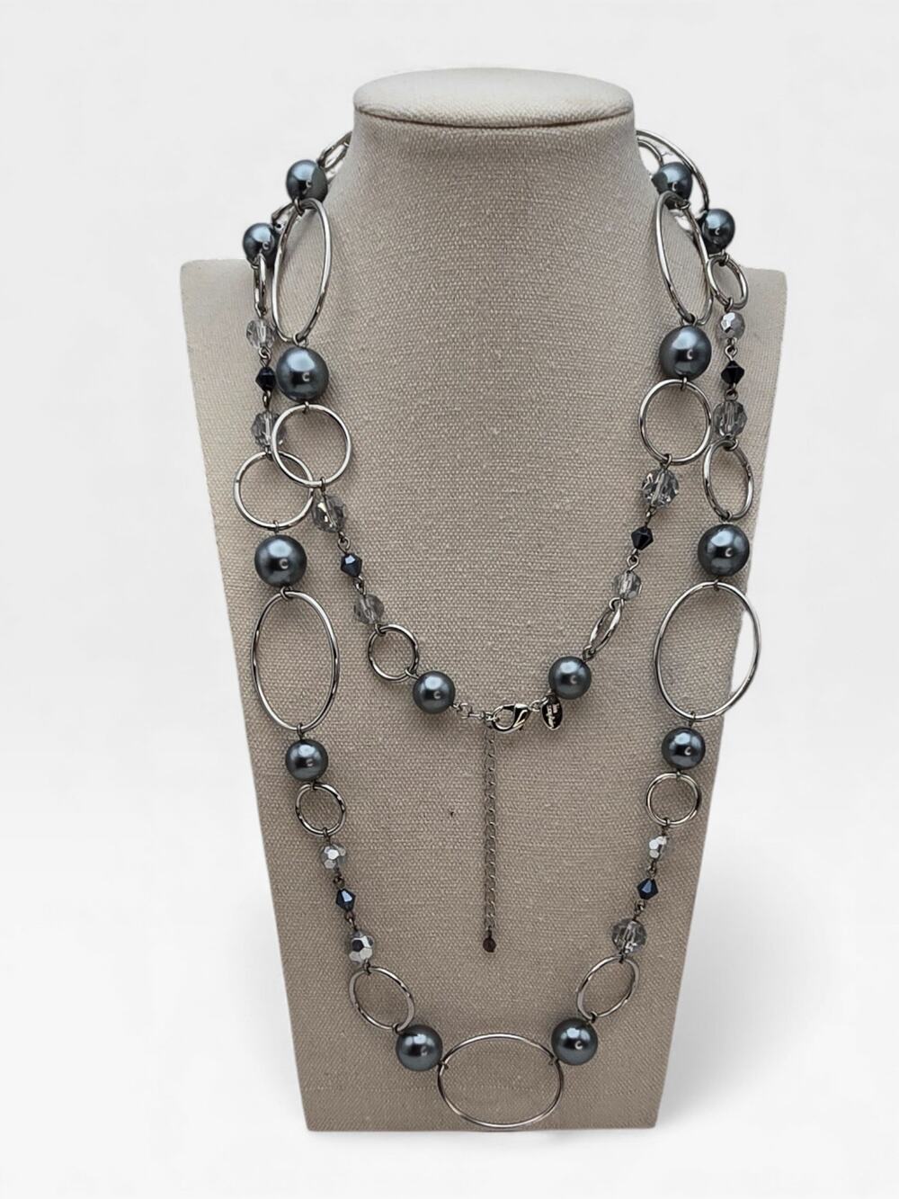 Lia Sophia Silver & Hematite Pearl 50” Convertible Statement Necklace – Long